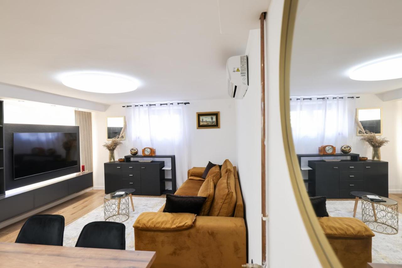 Oscar & Leo Apartments Zara Esterno foto